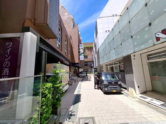 １